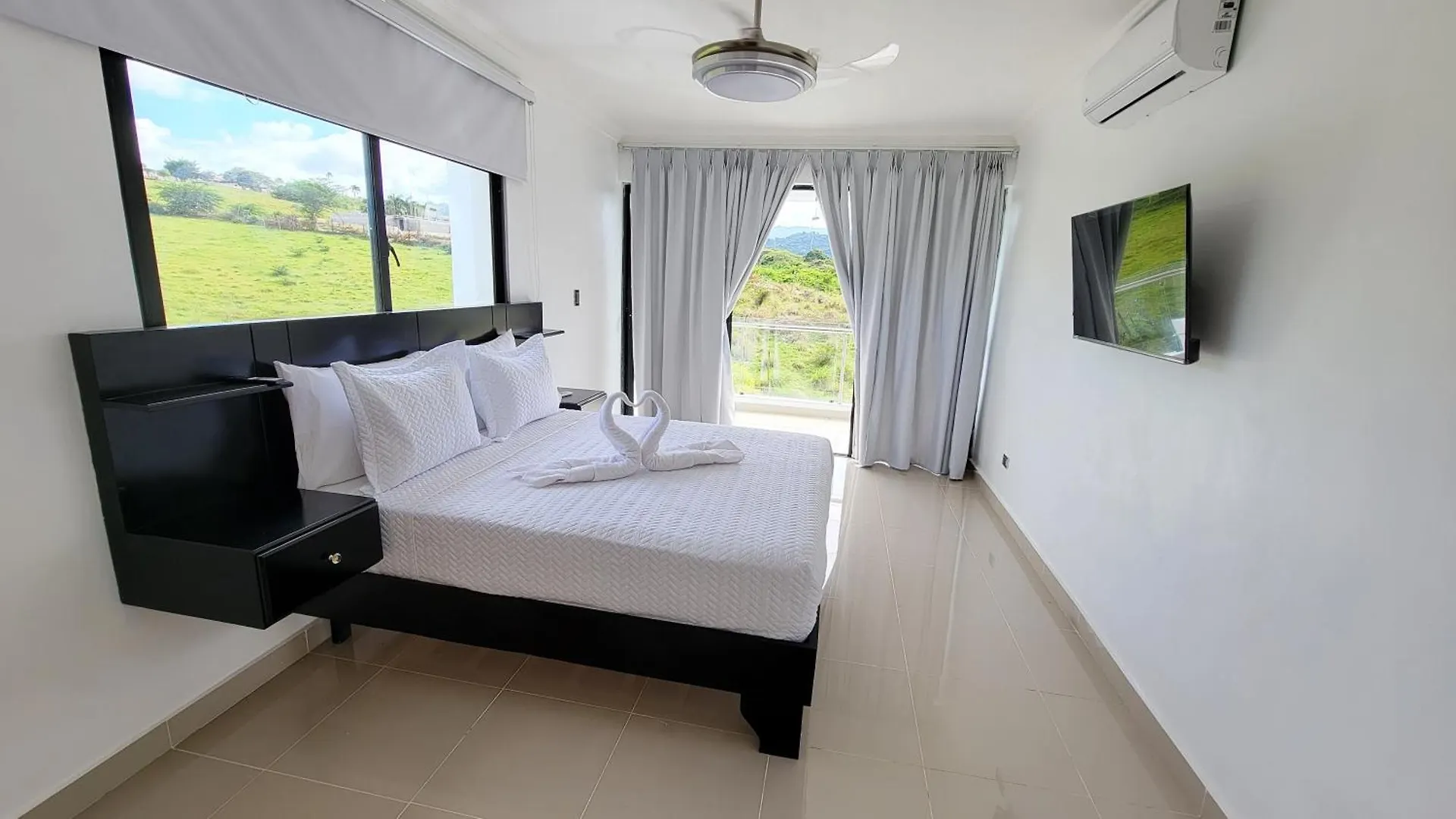 Luxury Tropical Paradise Villa 4B Heated Pool Каму