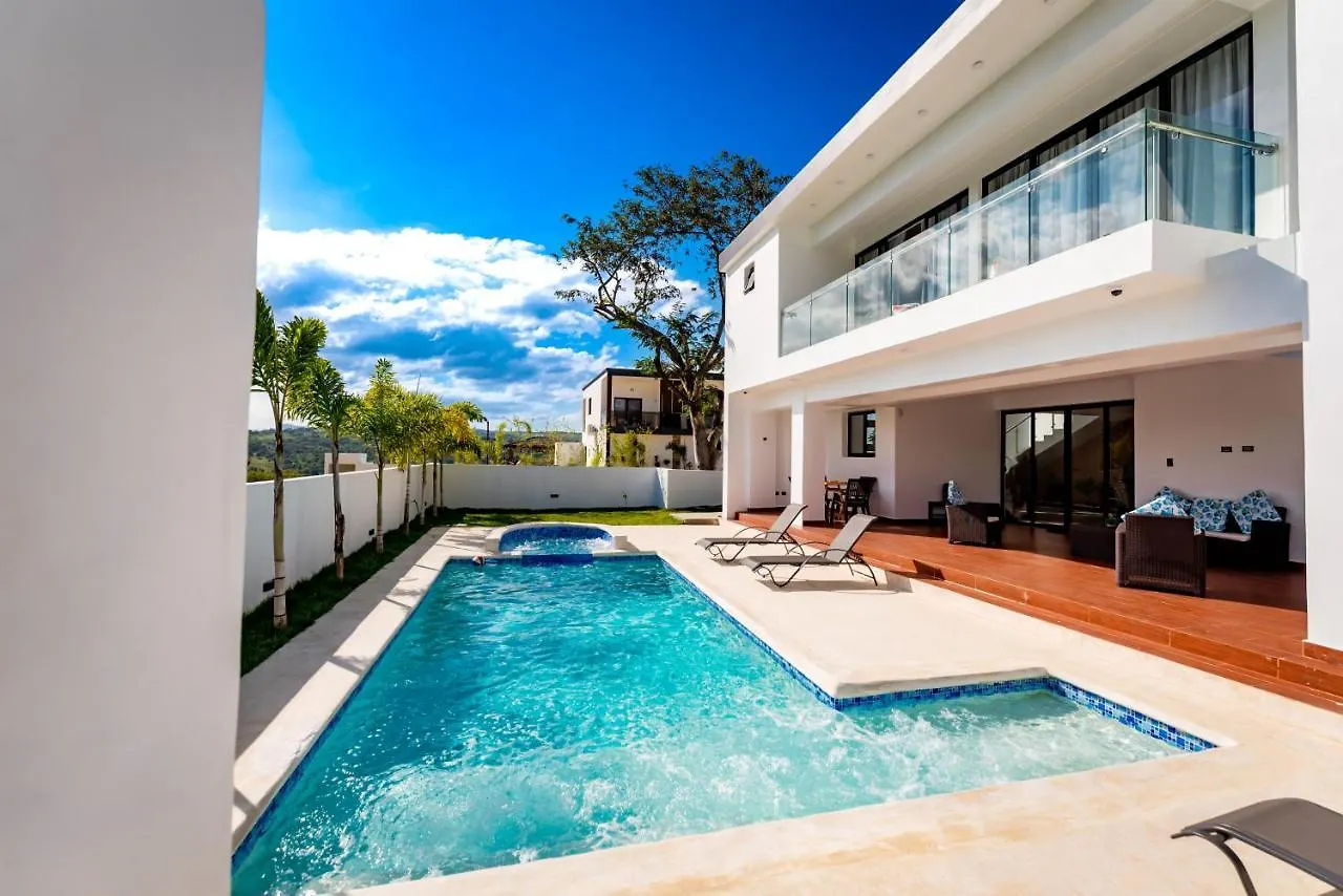 Luxury Tropical Paradise Villa 4B Heated Pool Camu